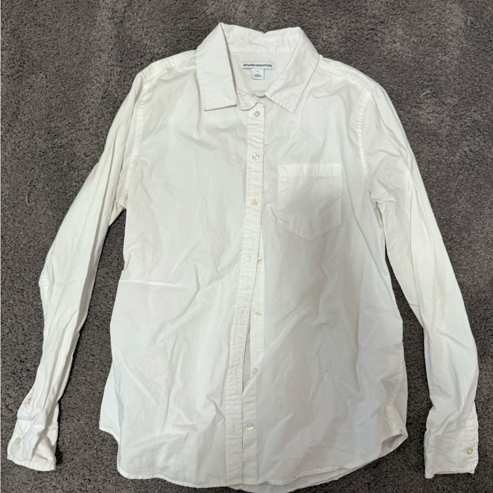 Amazon Essentials Men's White Button Down Shirt